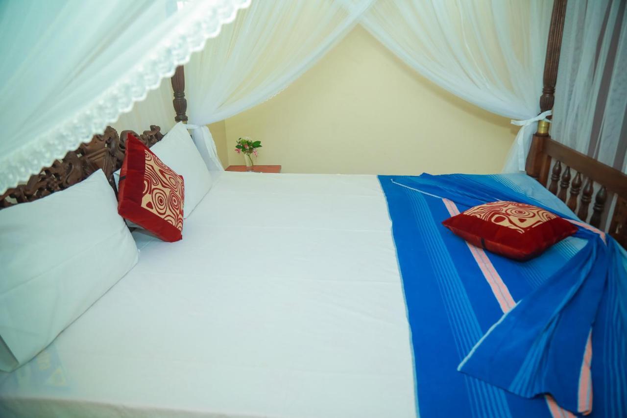 Hasaranga Holiday House ฮิกคาดูวา ภายนอก รูปภาพ