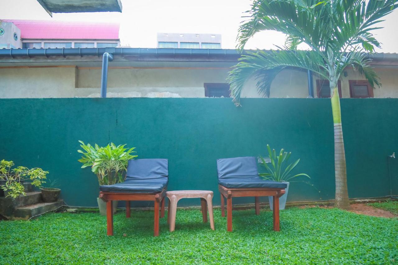 Hasaranga Holiday House ฮิกคาดูวา ภายนอก รูปภาพ