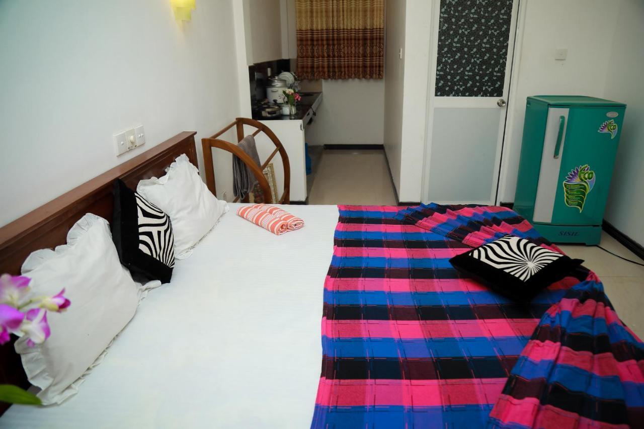 Hasaranga Holiday House ฮิกคาดูวา ภายนอก รูปภาพ