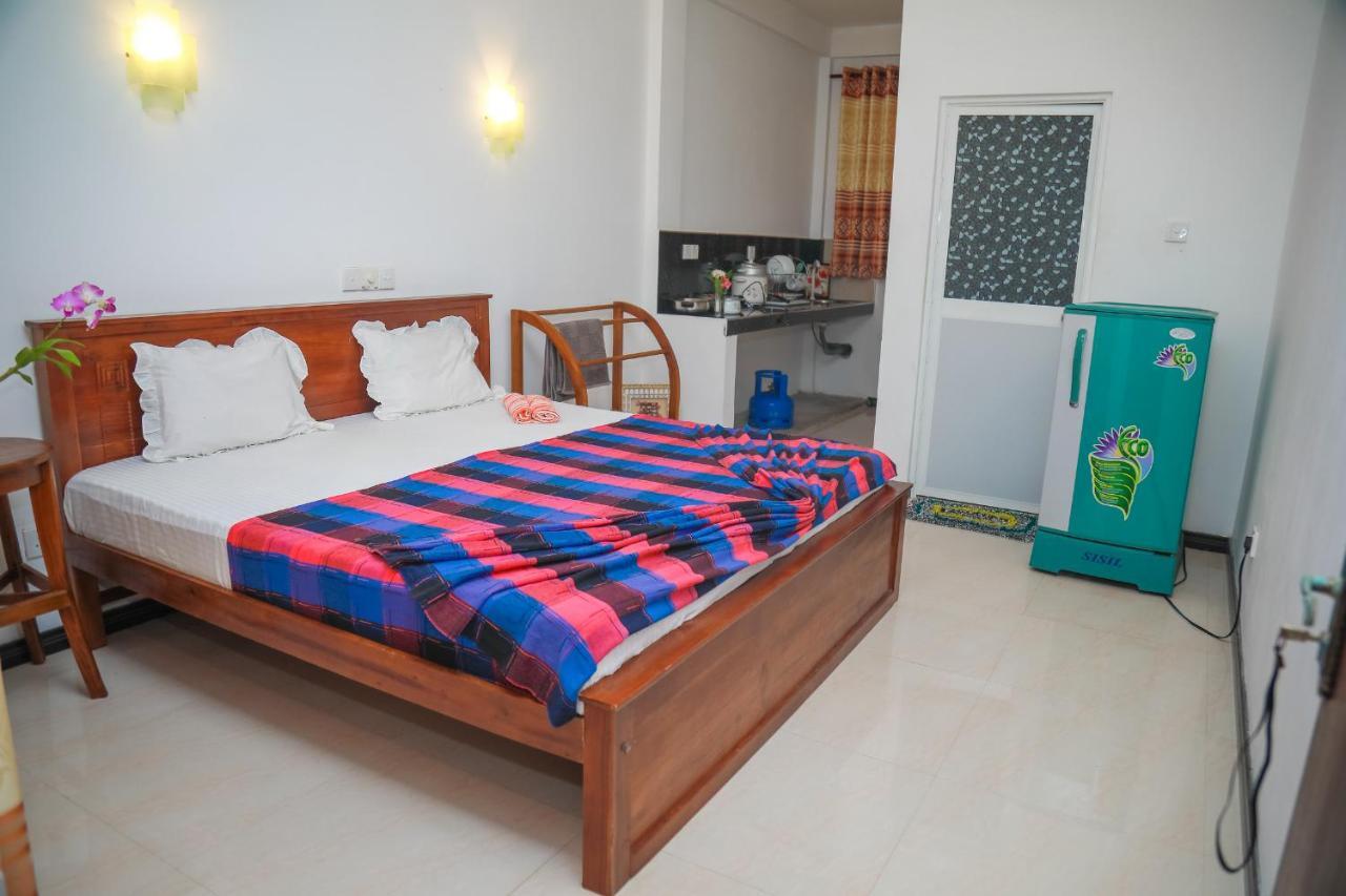 Hasaranga Holiday House ฮิกคาดูวา ภายนอก รูปภาพ