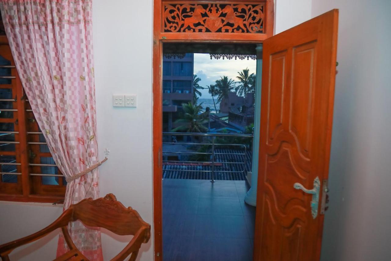 Hasaranga Holiday House ฮิกคาดูวา ภายนอก รูปภาพ