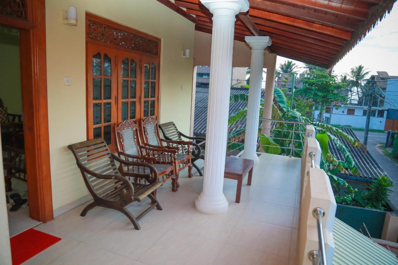 Hasaranga Holiday House ฮิกคาดูวา ภายนอก รูปภาพ